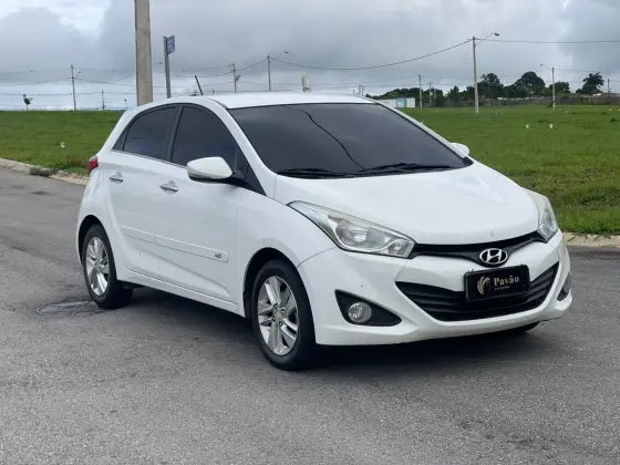 HYUNDAI HB20 1.6 PREMIUM 16V FLEX 4P AUTOMÁTICO HYUNDAI HB20 1.6 PREMIUM 16V FLEX 4P AUTOMÁTICO