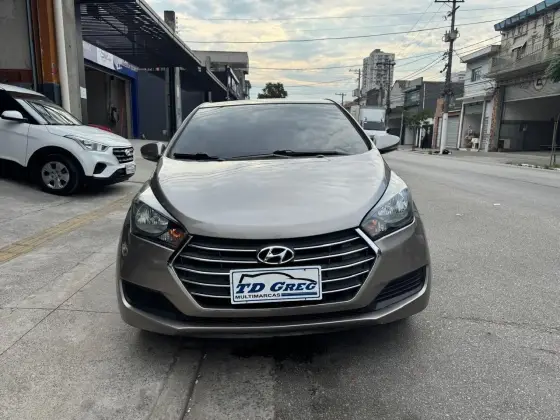 HYUNDAI HB20S 1.6 COMFORT PLUS 16V FLEX 4P AUTOMÁTICO HYUNDAI HB20S 1.6 COMFORT PLUS 16V FLEX 4P AUTOMÁTICO
