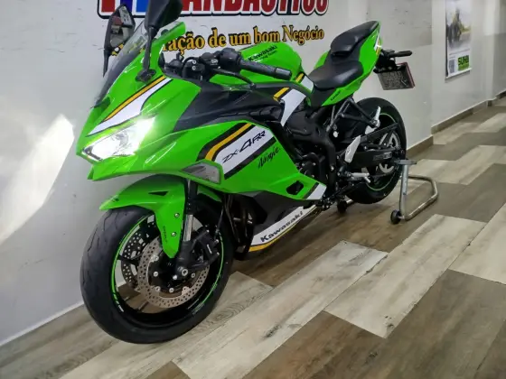KAWASAKI NINJA ZX-4RR 