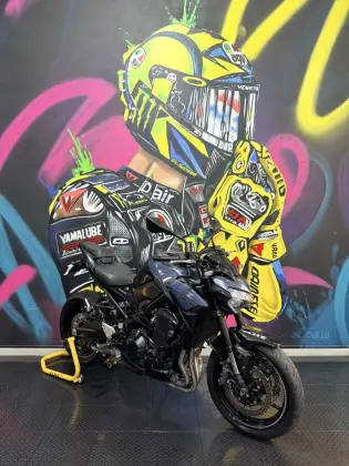 KAWASAKI Z900 KAWASAKI Z900