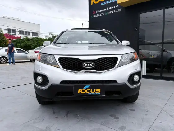 KIA SORENTO 2.4 16V GASOLINA EX 7L 4WD AUTOMÁTICO KIA SORENTO 2.4 16V GASOLINA EX 7L 4WD AUTOMÁTICO