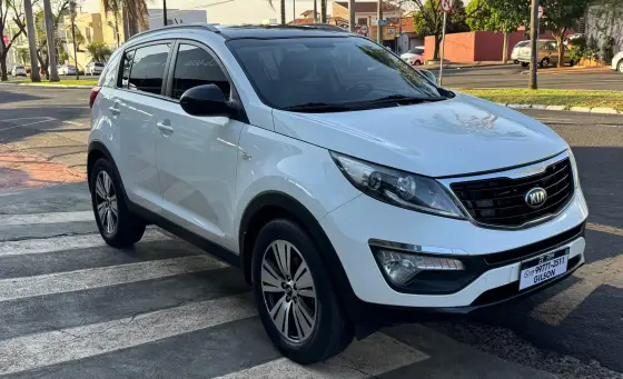 KIA SPORTAGE 2.0 LX 4X2 16V FLEX 4P AUTOMÁTICO KIA SPORTAGE 2.0 LX 4X2 16V FLEX 4P AUTOMÁTICO