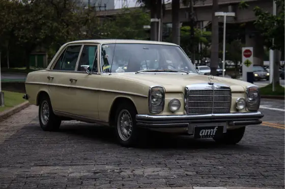MERCEDES-BENZ 250 2.5 6 CILINDROS 12V GASOLINA 4P MANUAL MERCEDES-BENZ 250 2.5 6 CILINDROS 12V GASOLINA 4P MANUAL