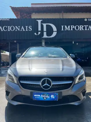 MERCEDES-BENZ CLA 200 1.6 FIRST EDITION TURBO GASOLINA 4P AUTOMATIZADO MERCEDES-BENZ CLA 200 1.6 FIRST EDITION TURBO GASOLINA 4P AUTOMATIZADO