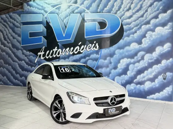 MERCEDES-BENZ CLA 200 1.6 URBAN 16V FLEX 4P AUTOMÁTICO MERCEDES-BENZ CLA 200 1.6 URBAN 16V FLEX 4P AUTOMÁTICO