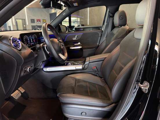 MERCEDES-BENZ-GLB 220-2024