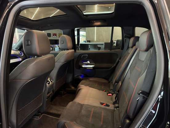 MERCEDES-BENZ-GLB 220-2024