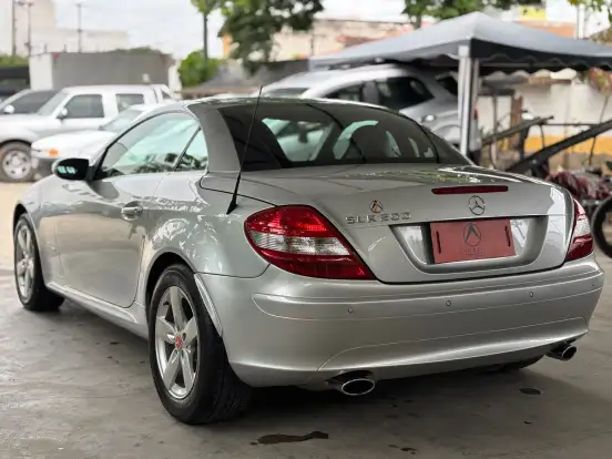 MERCEDES-BENZ-SLK 200-1.8 16V KOMPRESSOR GASOLINA AUTOMÁTICO MERCEDES-BENZ-SLK 200-2007