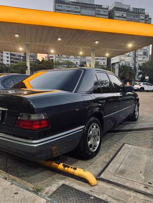 MERCEDES-BENZ-E 320-3.2 CLASSIC GASOLINA 4P AUTOMÁTICO MERCEDES-BENZ-E 320-1995
