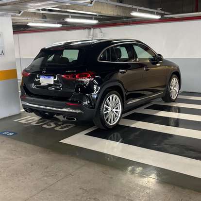 MERCEDES-BENZ-GLA 200-2021