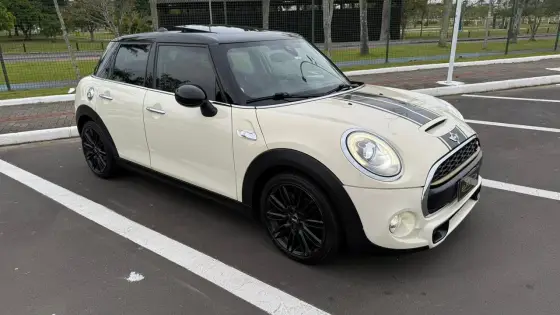 MINI COOPER 2.0 S EXCLUSIVE 16V TURBO GASOLINA 4P AUTOMÁTICO MINI COOPER 2.0 S EXCLUSIVE 16V TURBO GASOLINA 4P AUTOMÁTICO