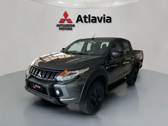 MITSUBISHI L200 TRITON 2.4 16V TURBO DIESEL OUTDOOR GLX CD 4X4 MANUAL MITSUBISHI L200 TRITON 2.4 16V TURBO DIESEL OUTDOOR GLX CD 4X4 MANUAL