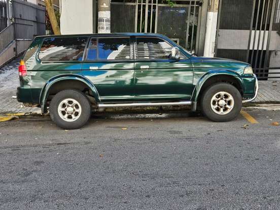 MITSUBISHI-PAJERO-1999