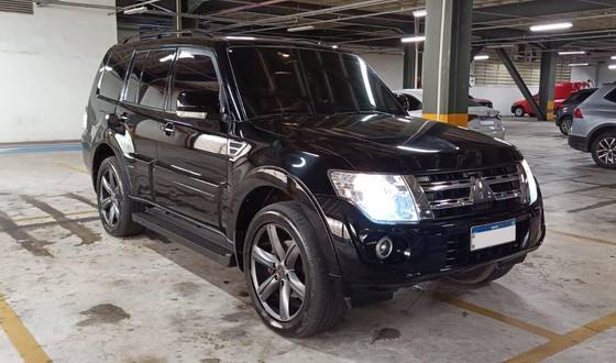 MITSUBISHI PAJERO FULL 3.2 HPE 4X4 16V TURBO INTERCOOLER DIESEL 4P AUTOMÁTICO