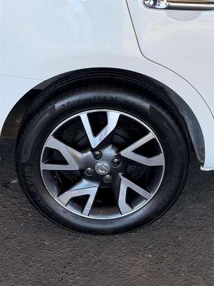 NISSAN-VERSA-1.6 16V FLEX SV 4P XTRONIC NISSAN-VERSA-2017