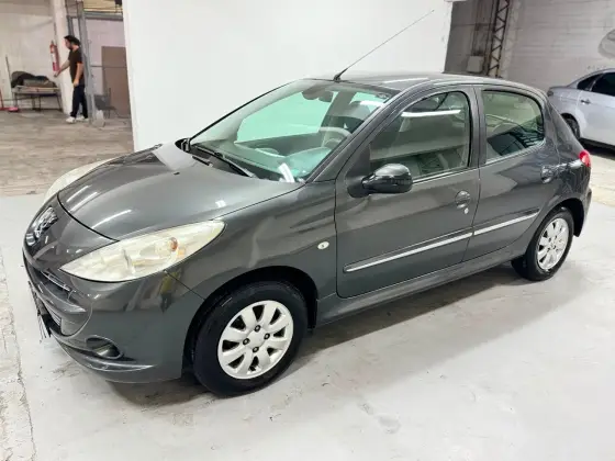 PEUGEOT 207 1.4 XR PASSION SPORT 8V FLEX 4P MANUAL PEUGEOT 207 1.4 XR PASSION SPORT 8V FLEX 4P MANUAL