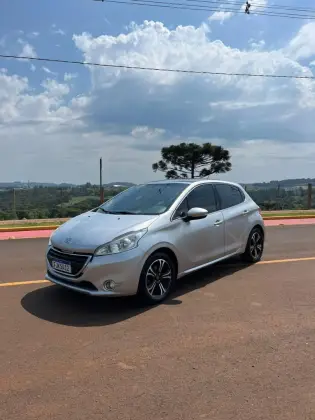 PEUGEOT 208 1.6 GRIFFE 16V FLEX 4P AUTOMÁTICO