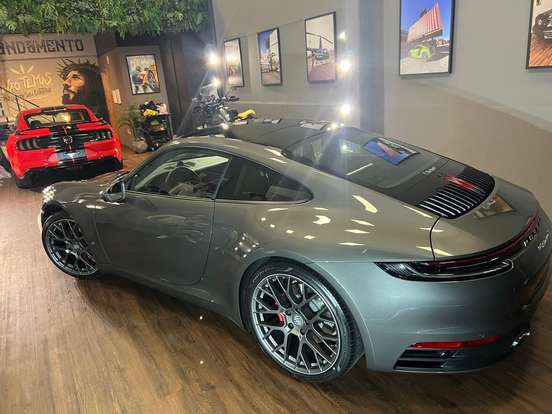 PORSCHE-911-2021