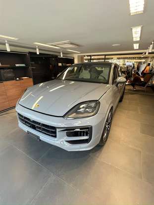 PORSCHE-CAYENNE-2024