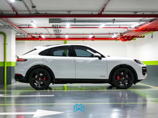 PORSCHE-CAYENNE-2025