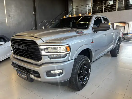 RAM 3500 6.7 I6 TURBO DIESEL LARAMIE NIGHT EDITION CD 4X4 AUTOMÁTICO RAM 3500 6.7 I6 TURBO DIESEL LARAMIE NIGHT EDITION CD 4X4 AUTOMÁTICO