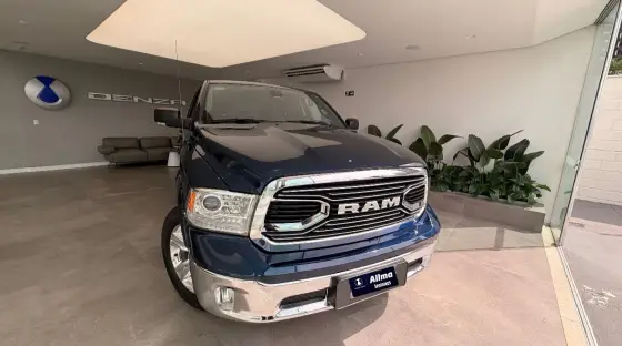 RAM CLASSIC 5.7 V8 GASOLINA LARAMIE CD 4X4 AUTOMÁTICO