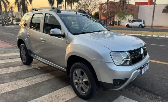 RENAULT DUSTER 2.0 16V HI-FLEX DYNAMIQUE AUTOMÁTICO RENAULT DUSTER 2.0 16V HI-FLEX DYNAMIQUE AUTOMÁTICO