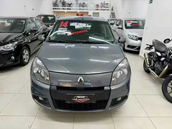 RENAULT SANDERO 1.0 EXPRESSION 16V FLEX 4P MANUAL RENAULT SANDERO 1.0 EXPRESSION 16V FLEX 4P MANUAL