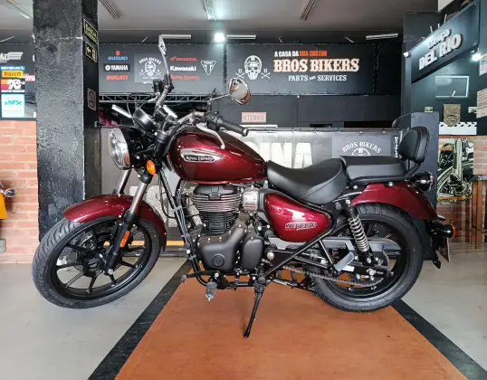ROYAL ENFIELD METEOR 350 STELLAR ROYAL ENFIELD METEOR 350 STELLAR