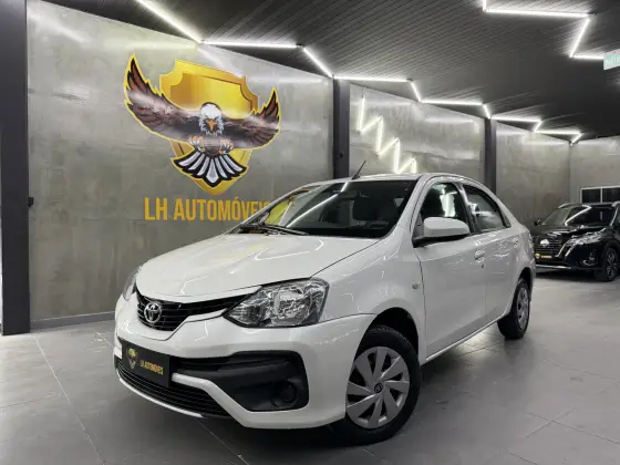 TOYOTA ETIOS 1.5 XS 16V FLEX 4P AUTOMÁTICO TOYOTA ETIOS 1.5 XS 16V FLEX 4P AUTOMÁTICO