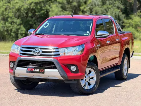 TOYOTA HILUX 2.7 SRV 4X4 CD 16V FLEX 4P AUTOMÁTICO TOYOTA HILUX 2.7 SRV 4X4 CD 16V FLEX 4P AUTOMÁTICO