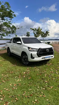 TOYOTA HILUX 2.7 VVT-i FLEX CD SRV 4X4 AUTOMÁTICO