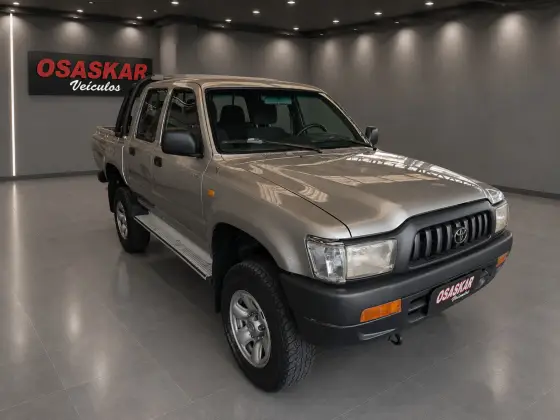 TOYOTA HILUX 3.0 DX 4X2 CD 16V DIESEL 4P MANUAL TOYOTA HILUX 3.0 DX 4X2 CD 16V DIESEL 4P MANUAL