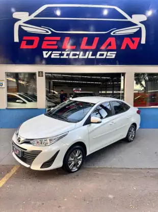 TOYOTA-YARIS-2021