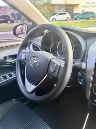 TOYOTA-YARIS-2021