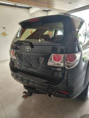 TOYOTA-HILUX SW4-2013