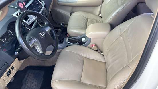 TOYOTA-HILUX SW4-2.7 SR 4X2 16V FLEX 4P MANUAL TOYOTA-HILUX SW4-2013