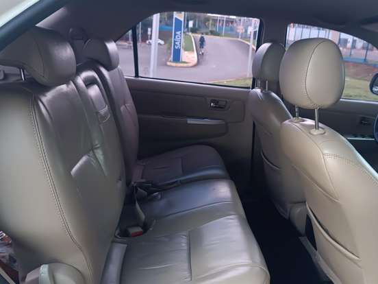 TOYOTA-HILUX SW4-2.7 SR 4X2 16V FLEX 4P MANUAL TOYOTA-HILUX SW4-2013