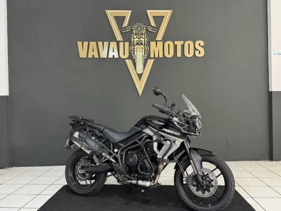 TRIUMPH TIGER 800 XR TRIUMPH TIGER 800 XR