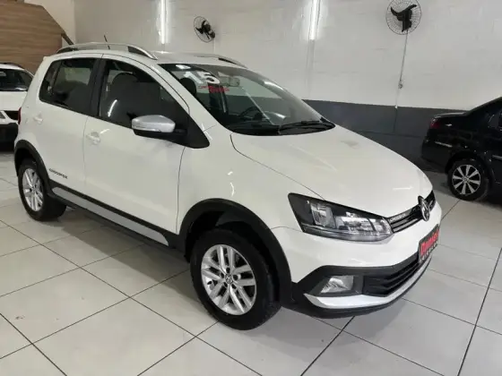 VOLKSWAGEN CROSSFOX 1.6 MI FLEX 8V 4P MANUAL