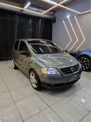 VOLKSWAGEN FOX 1.0 MI TREND 8V FLEX 4P MANUAL VOLKSWAGEN FOX 1.0 MI TREND 8V FLEX 4P MANUAL