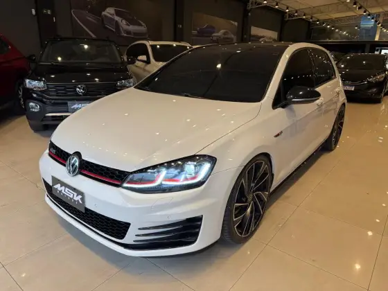 VOLKSWAGEN GOLF 2.0 TSI GTI 16V TURBO GASOLINA 4P AUTOMÁTICO VOLKSWAGEN GOLF 2.0 TSI GTI 16V TURBO GASOLINA 4P AUTOMÁTICO