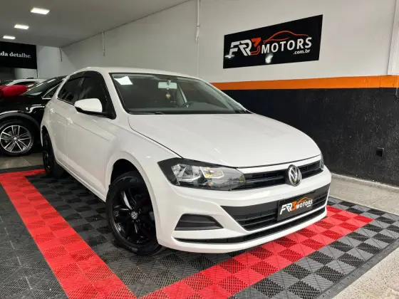 VOLKSWAGEN POLO 1.0 MPI TOTAL FLEX MANUAL VOLKSWAGEN POLO 1.0 MPI TOTAL FLEX MANUAL
