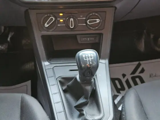 /en/city/cate-car-used-car/volkswagen-polo-2025-1-0-mpi-track-manual-48957922002208768/-6