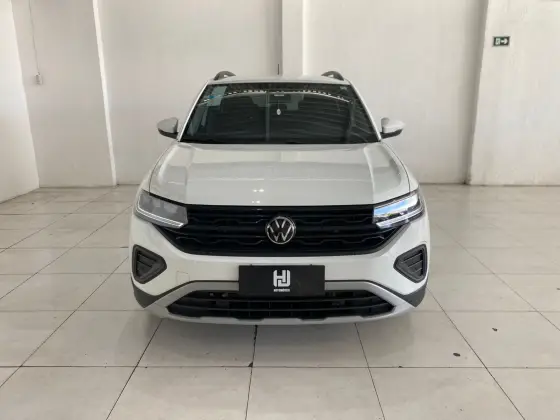 VOLKSWAGEN T-CROSS 1.0 200 TSI TOTAL FLEX AUTOMÁTICO VOLKSWAGEN T-CROSS 1.0 200 TSI TOTAL FLEX AUTOMÁTICO
