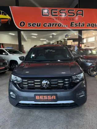 VOLKSWAGEN T-CROSS 1.0 200 TSI TOTAL FLEX COMFORTLINE AUTOMÁTICO