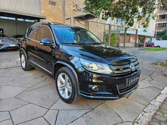 VOLKSWAGEN TIGUAN 2.0 TSI R-LINE 16V TURBO GASOLINA 4P TIPTRONIC VOLKSWAGEN TIGUAN 2.0 TSI R-LINE 16V TURBO GASOLINA 4P TIPTRONIC