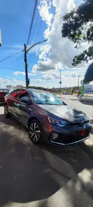 VOLKSWAGEN VIRTUS 1.0 200 TSI HIGHLINE AUTOMÁTICO
