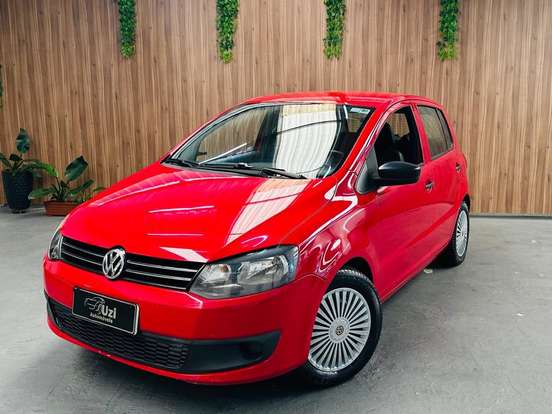 VOLKSWAGEN-FOX-2014