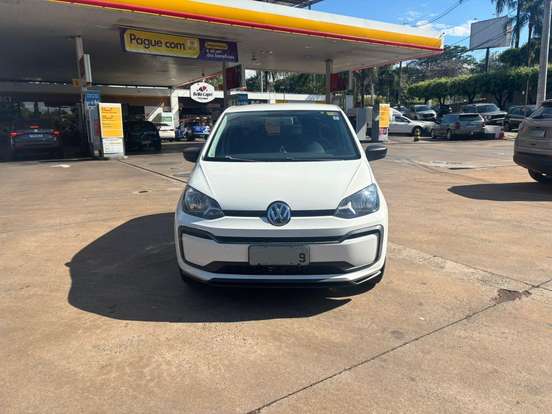 VOLKSWAGEN-UP-2017